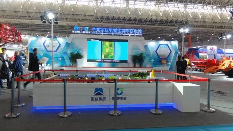 亚克力材质：分类、特性与适用场景解析